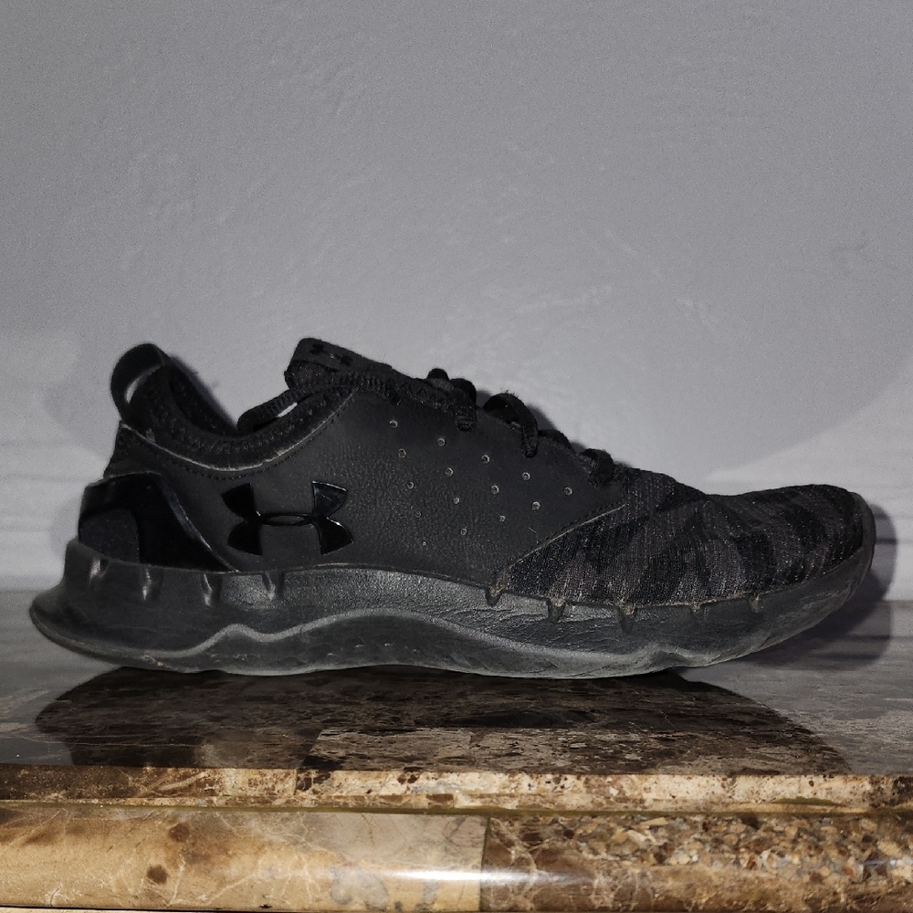 Under Armour Women's Black Athletic Shoes